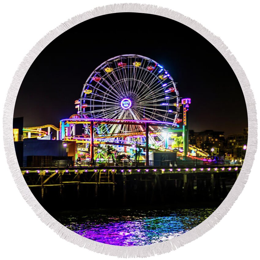 Santa Monica Ferris Wheel Round Beach Towel featuring the photograph The Pacific Wheel And Reflections by Gene Parks