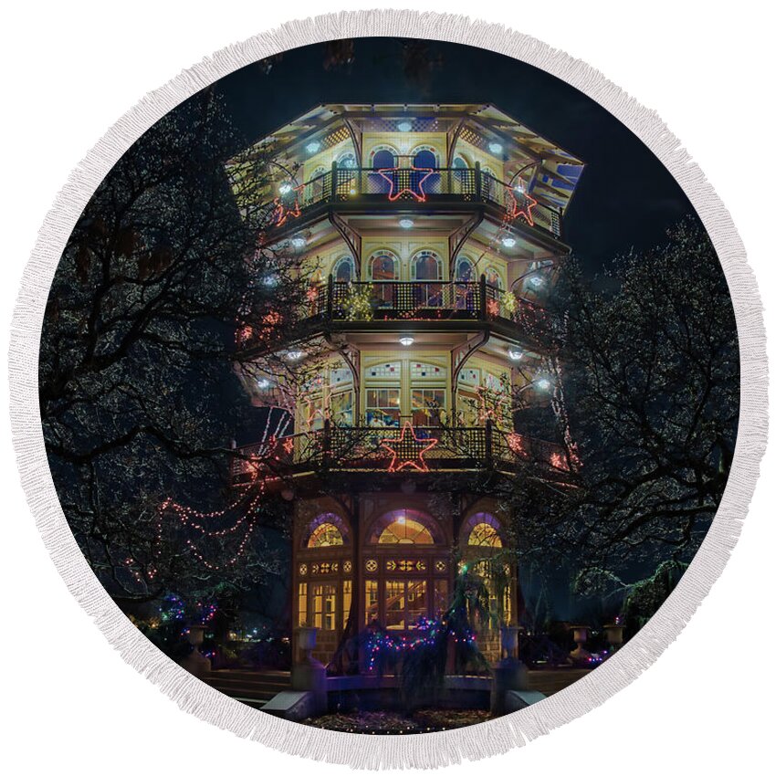 Baltimore Round Beach Towel featuring the photograph The Pagoda at Christmas by Mark Dodd