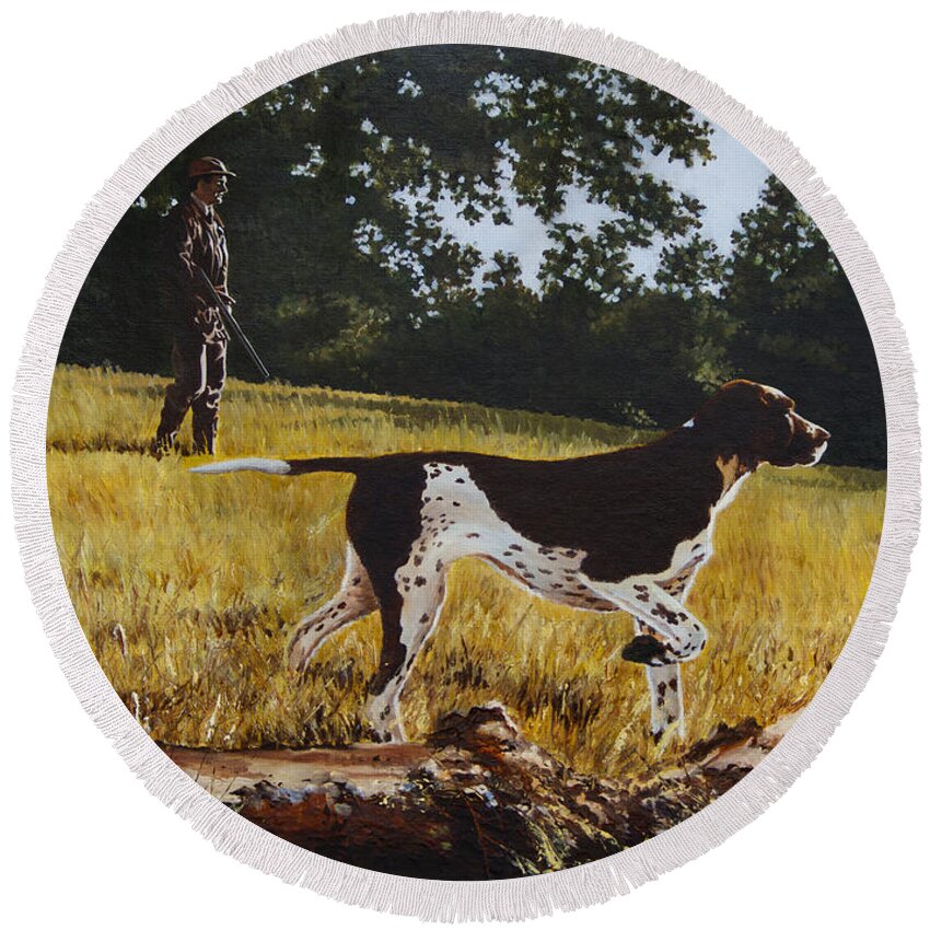 German Short-haired Pointer Round Beach Towel featuring the painting The Point by Richard De Wolfe