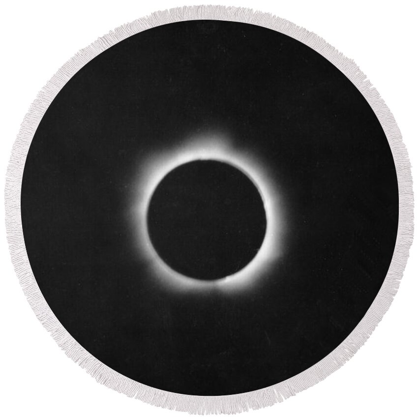 Sun Round Beach Towel featuring the photograph Total Eclipse 3/18/69 by Lin Grosvenor