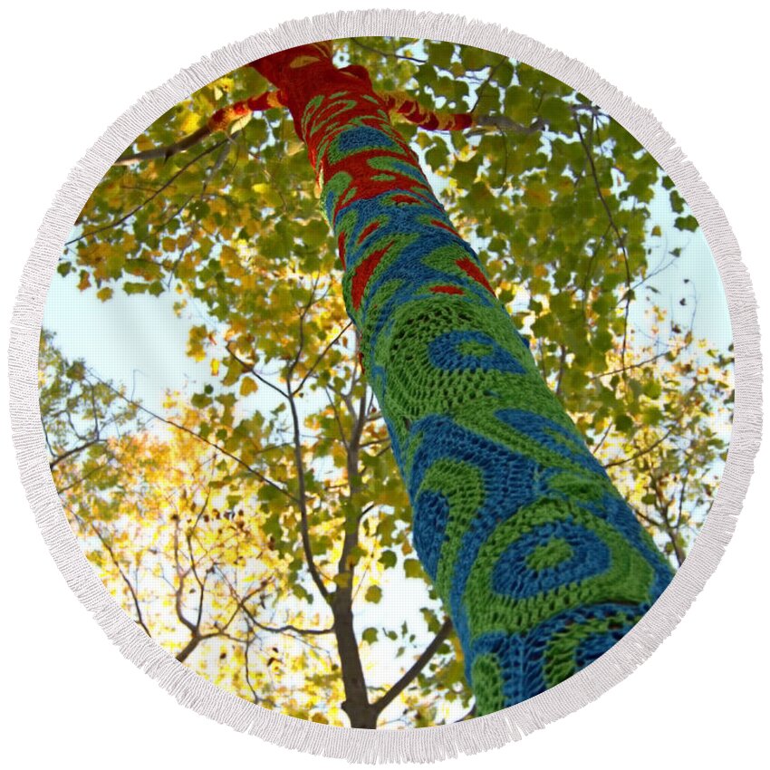 Fall Round Beach Towel featuring the photograph Tree Crochet by Newwwman