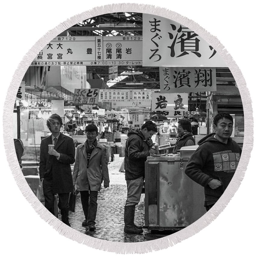 People Round Beach Towel featuring the photograph Tsukiji Shijo, Tokyo Fish Market, Japan 2 by Perry Rodriguez