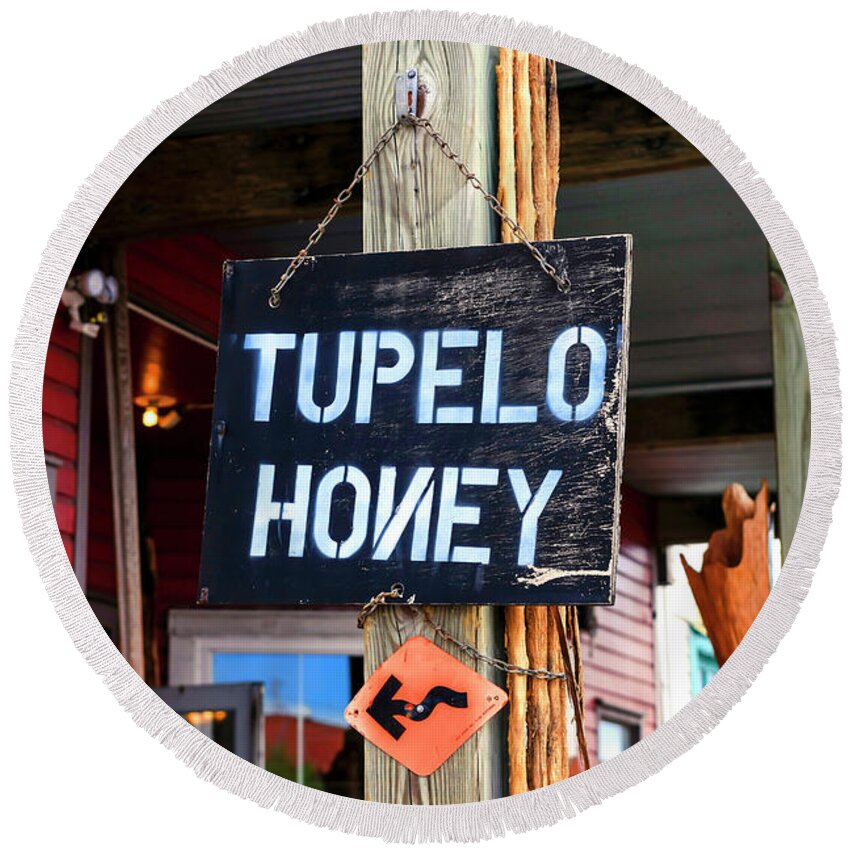 Tupelo Round Beach Towel featuring the photograph Tupelo Honey sign by Chris Smith