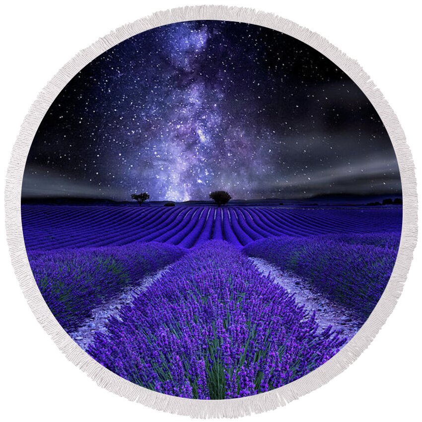 Night Round Beach Towel featuring the photograph Under the Stars by Jorge Maia