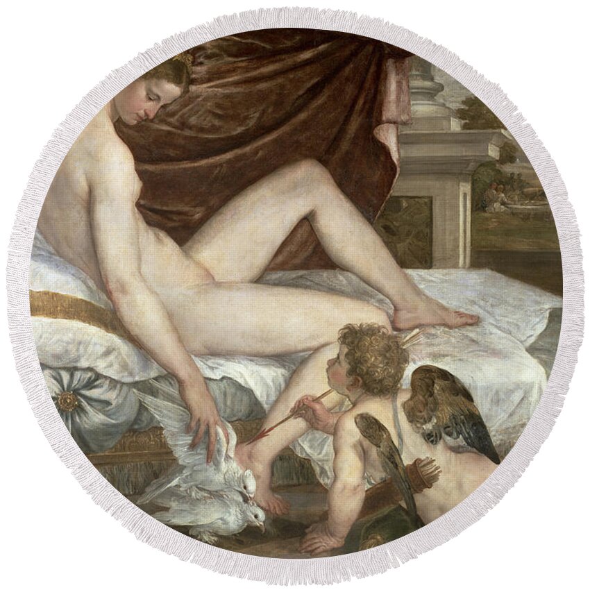 Venus Round Beach Towel featuring the painting Venus and Cupid by Lambert Sustris