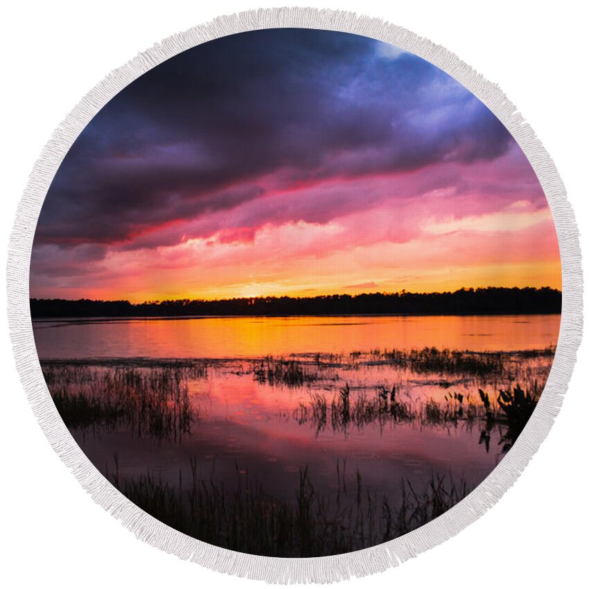Sunset Round Beach Towel featuring the photograph Vibrant by Parker Cunningham