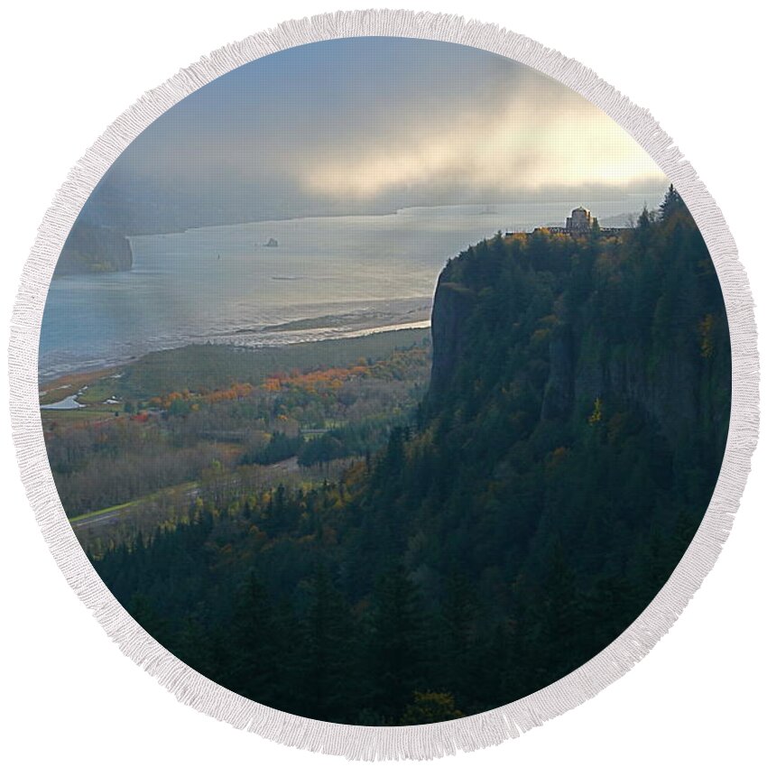 Vista House Round Beach Towel featuring the photograph Vista House at Crown Point by Todd Kreuter