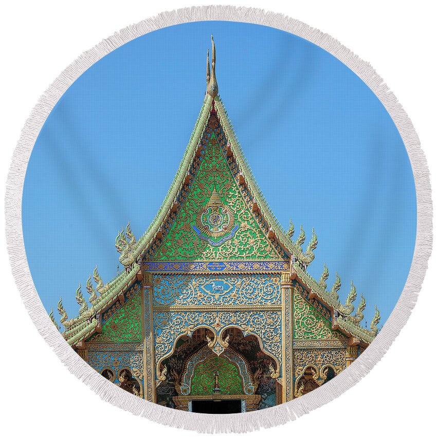Scenic Round Beach Towel featuring the photograph Wat Rong Sao Wihan Luang Gable DTHLU0151 by Gerry Gantt