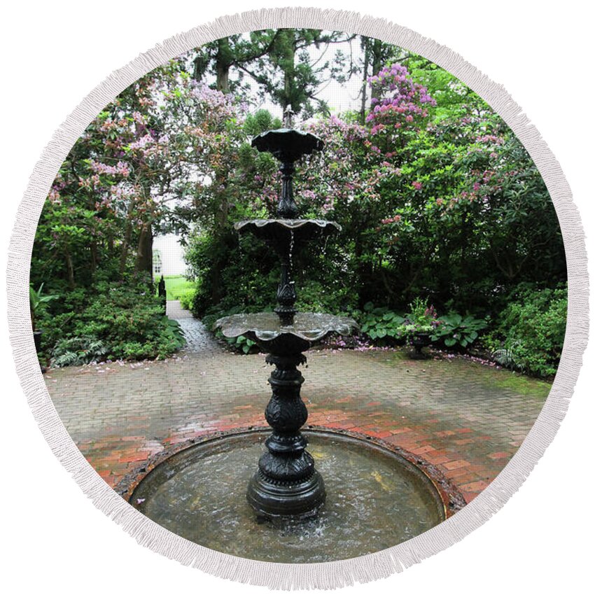 Fountains Round Beach Towel featuring the photograph Water Fountain by Trina Ansel
