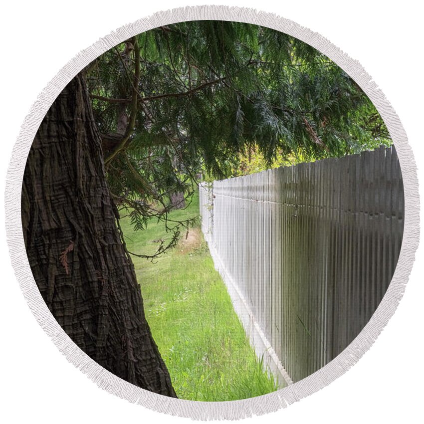 Oregon Coast Round Beach Towel featuring the photograph White Fence And Tree by Tom Singleton
