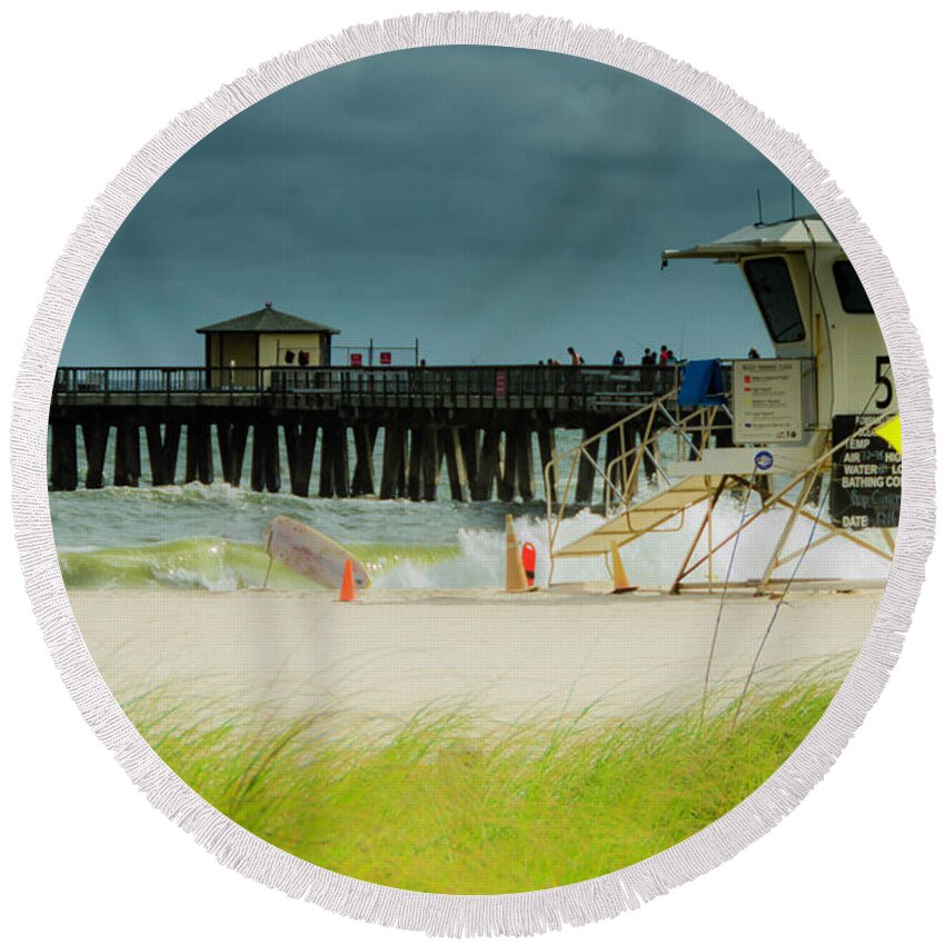 Lifeguard Station Round Beach Towel featuring the photograph Windy day at the Pompano Pier by Wolfgang Stocker