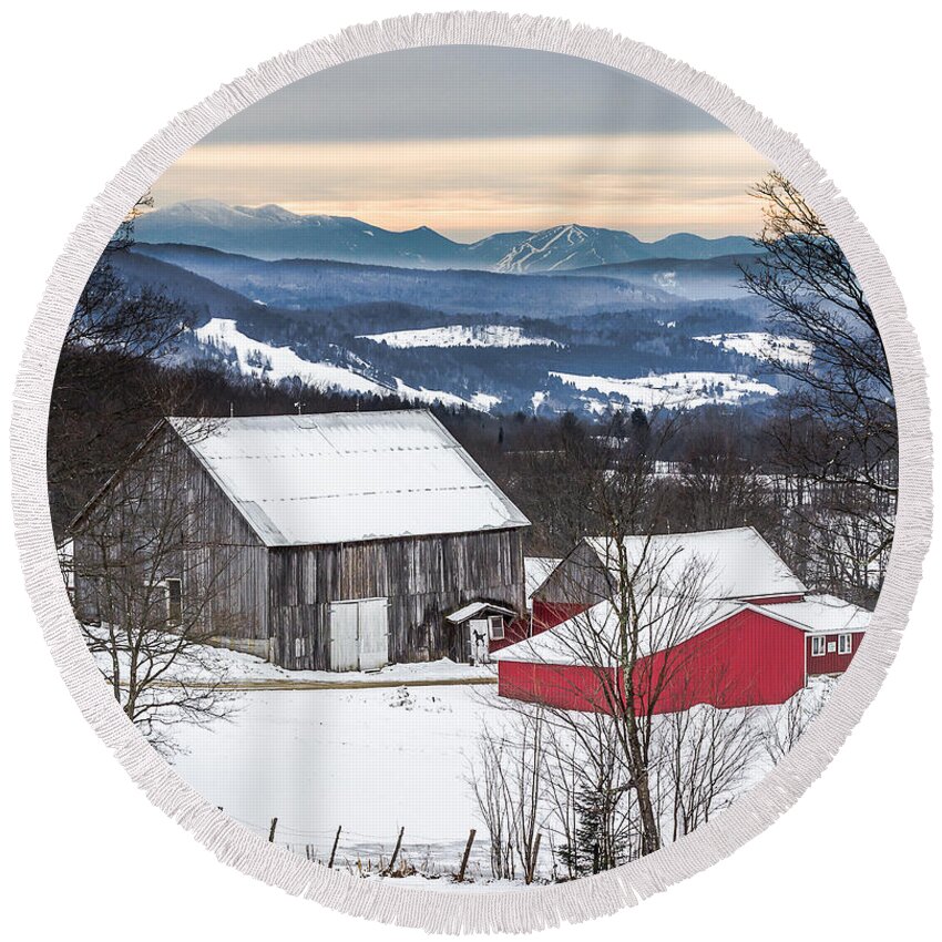 Barn Round Beach Towel featuring the photograph Winter on the Farm on the Hill by Tim Kirchoff