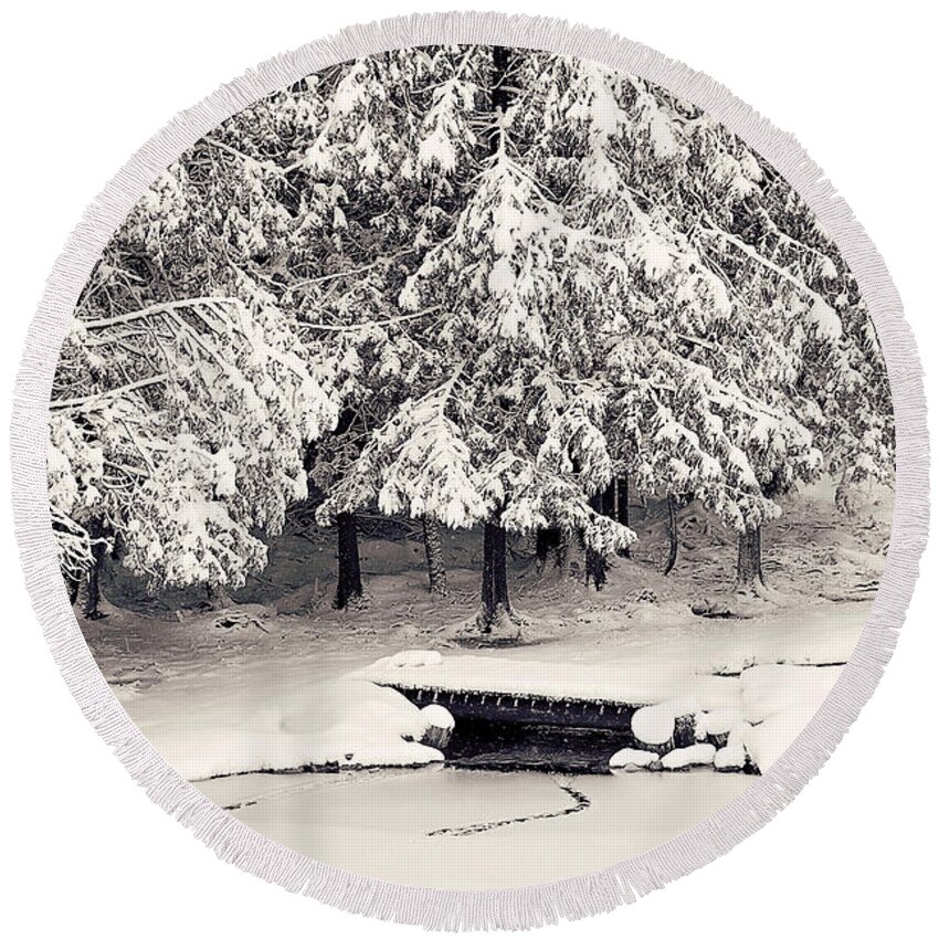 Winter Scenic Print Round Beach Towel featuring the photograph Winter Scene Black and White Print by Gwen Gibson