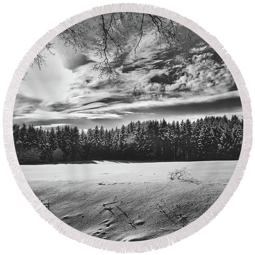 Sunset Round Beach Towel featuring the photograph Winter Scene by Mountain Dreams