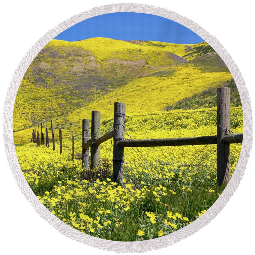 Carrizo Round Beach Towel featuring the photograph Wooden Fence Along Highway 58 by Mimi Ditchie