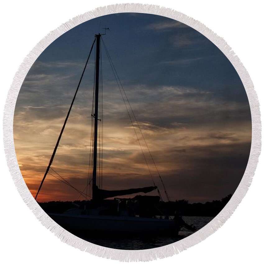 Wrightsville Beach Round Beach Towel featuring the photograph Wrightsville Sunset by Chris Berrier