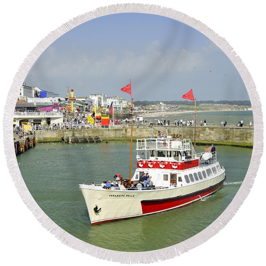 Europe Round Beach Towel featuring the photograph Yorkshire Belle in Bridlington Harbour by Rod Johnson