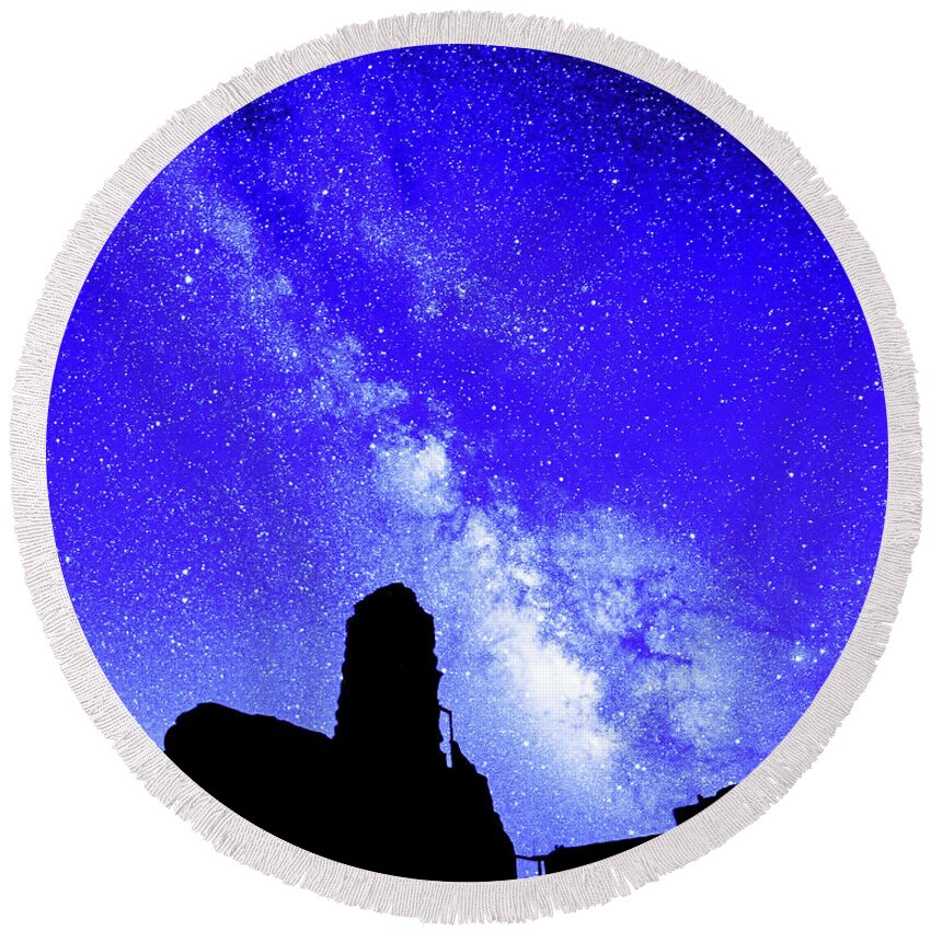 2018 Round Beach Towel featuring the photograph The Milky Way Over the Crest House by Tim Kathka