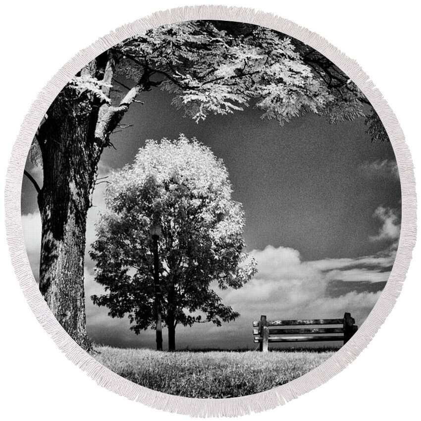 Dir-pa-0425 Round Beach Towel featuring the photograph A lone bench under a tree under a tree by Paul W Faust - Impressions of Light