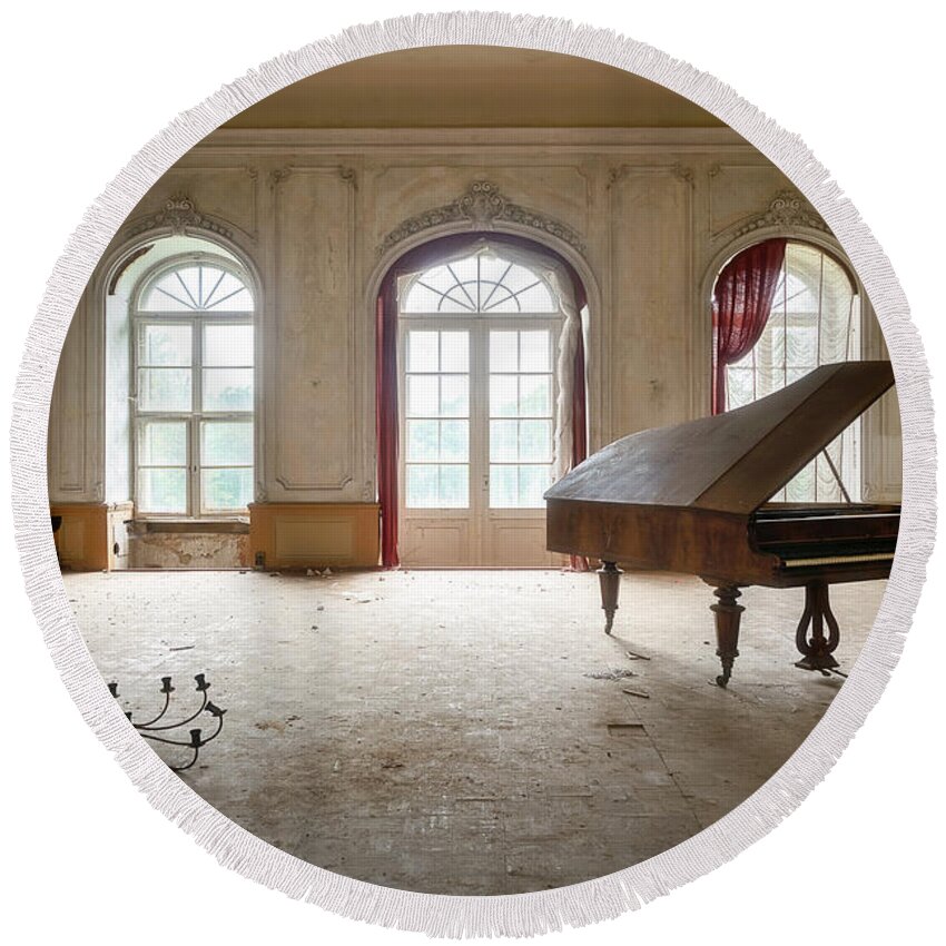 Urban Round Beach Towel featuring the photograph Abandoned Grand Piano by Roman Robroek