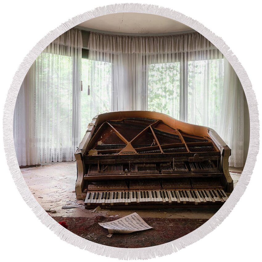 Urban Round Beach Towel featuring the photograph Abandoned Piano with Flowers by Roman Robroek