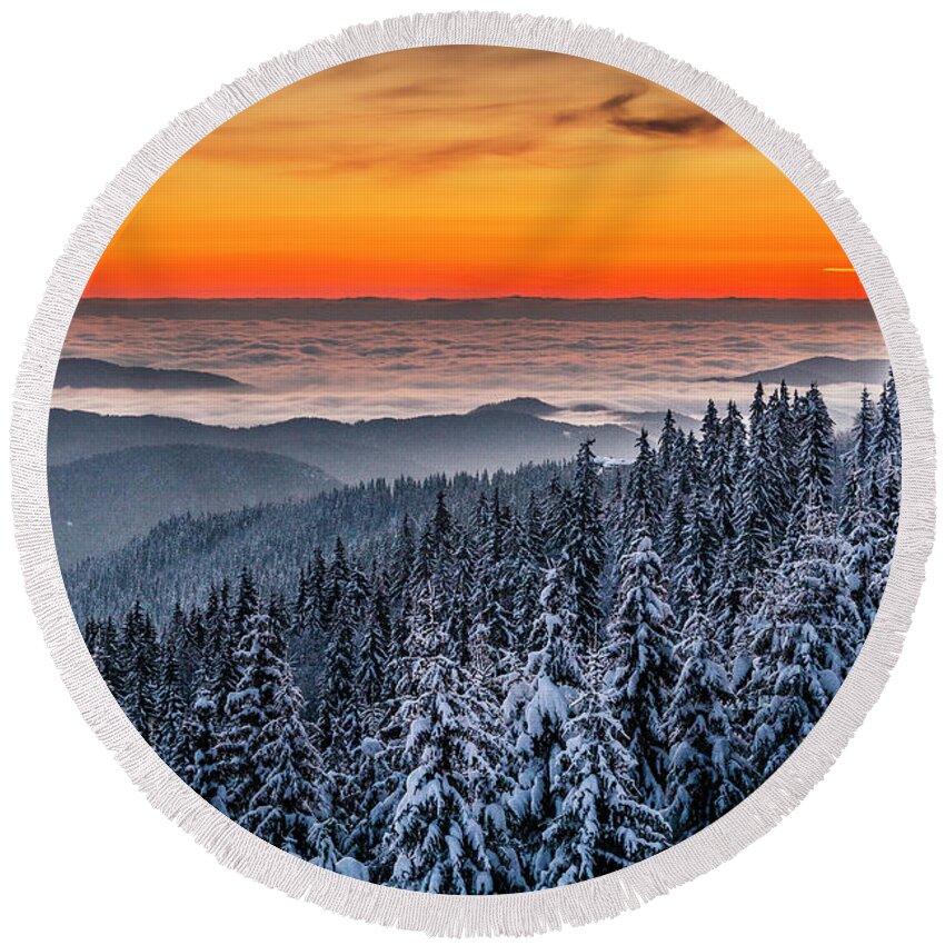 Bulgaria Round Beach Towel featuring the photograph Above Ocean Of Clouds by Evgeni Dinev