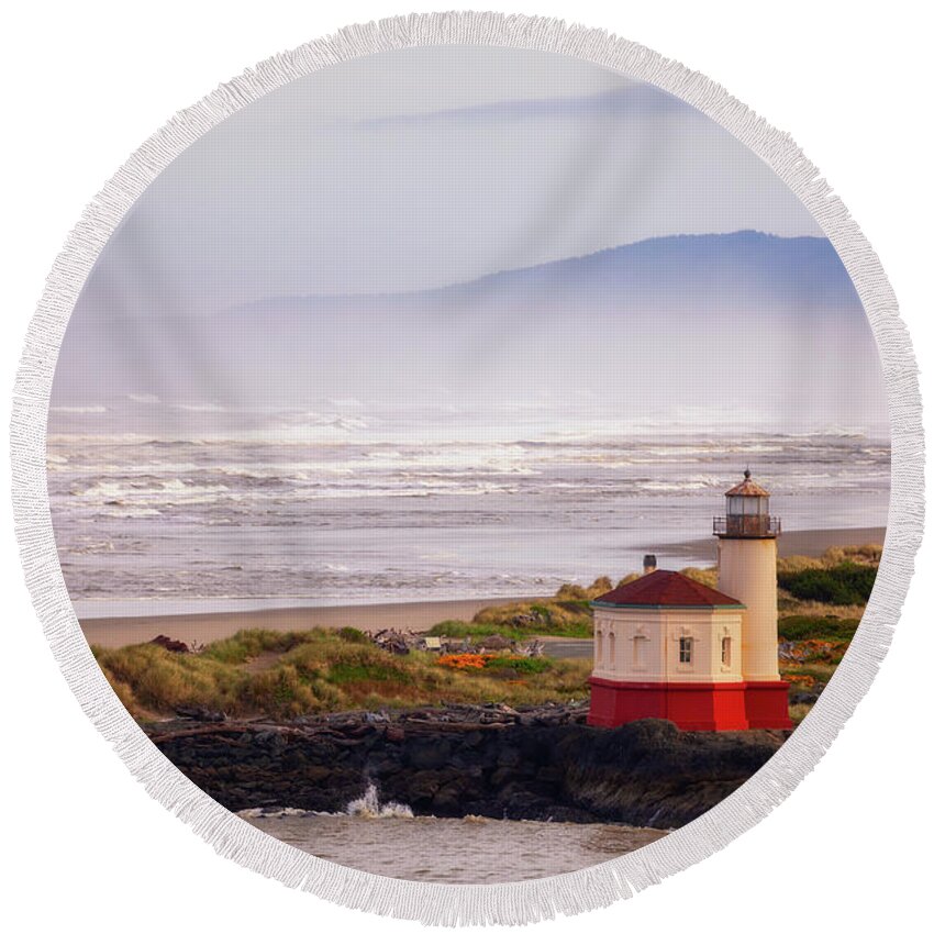 Oregon Round Beach Towel featuring the photograph Alone I Stand by Darren White