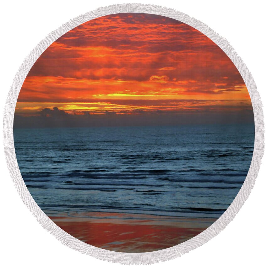 Beach Round Beach Towel featuring the photograph Beach Sunset by William Rockwell