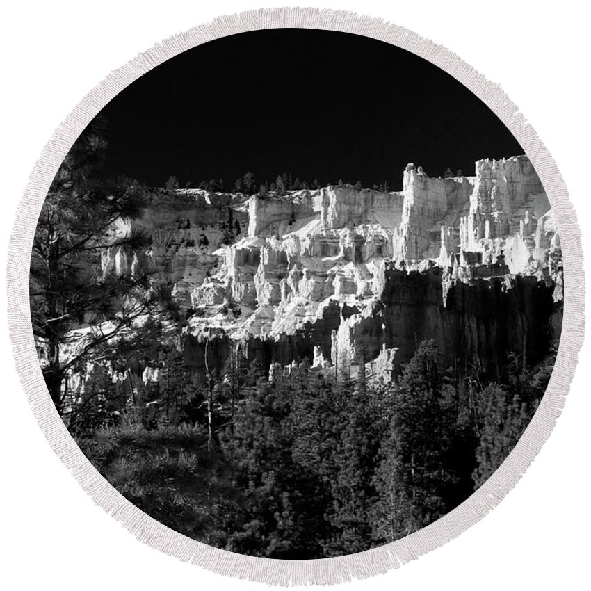 Bryce Canyon National Park Round Beach Towel featuring the photograph Below The Rim Bryce Canyon by Ed Riche