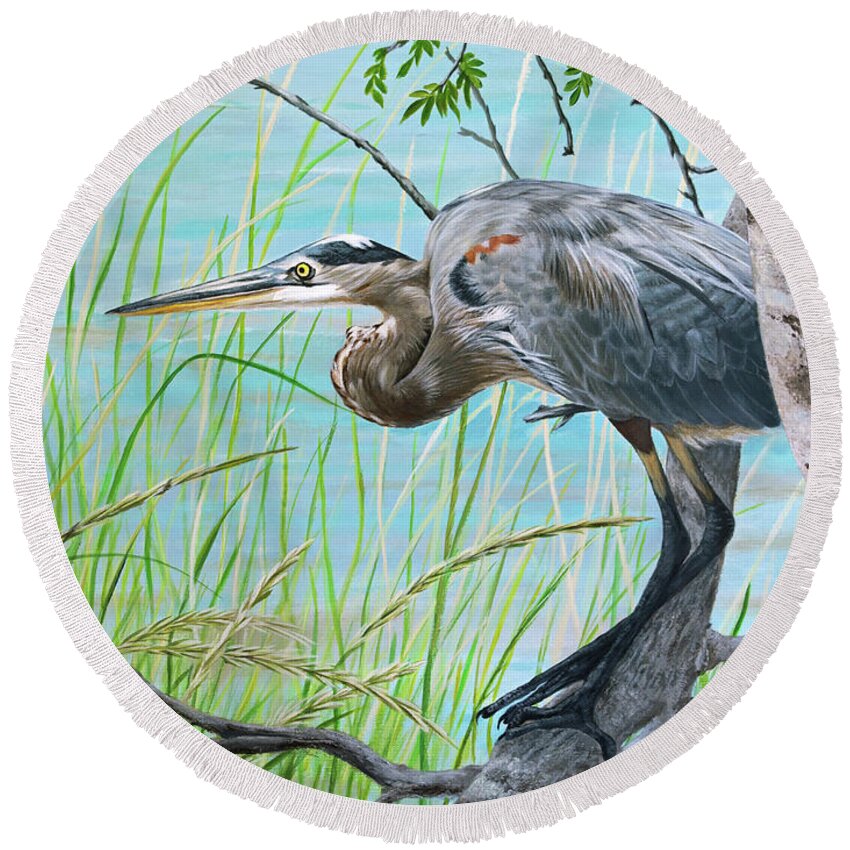 Blue Heron Round Beach Towel featuring the painting Blue Heron in the Bush by Jimmie Bartlett