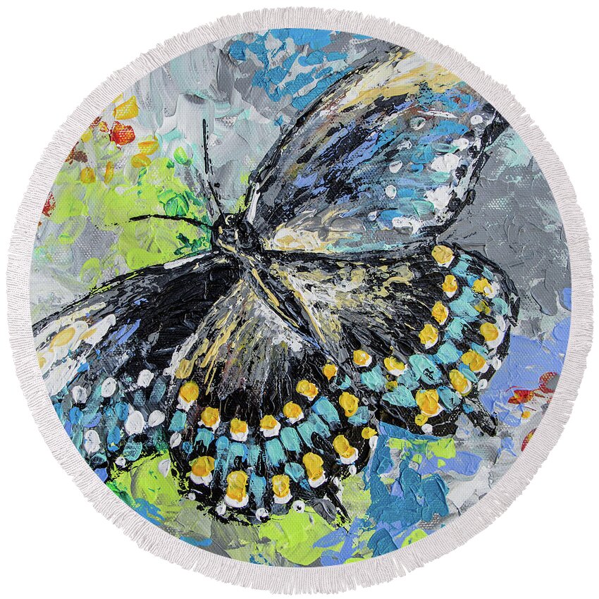 Butterfly Round Beach Towel featuring the photograph Butterfly by Cheryl McClure