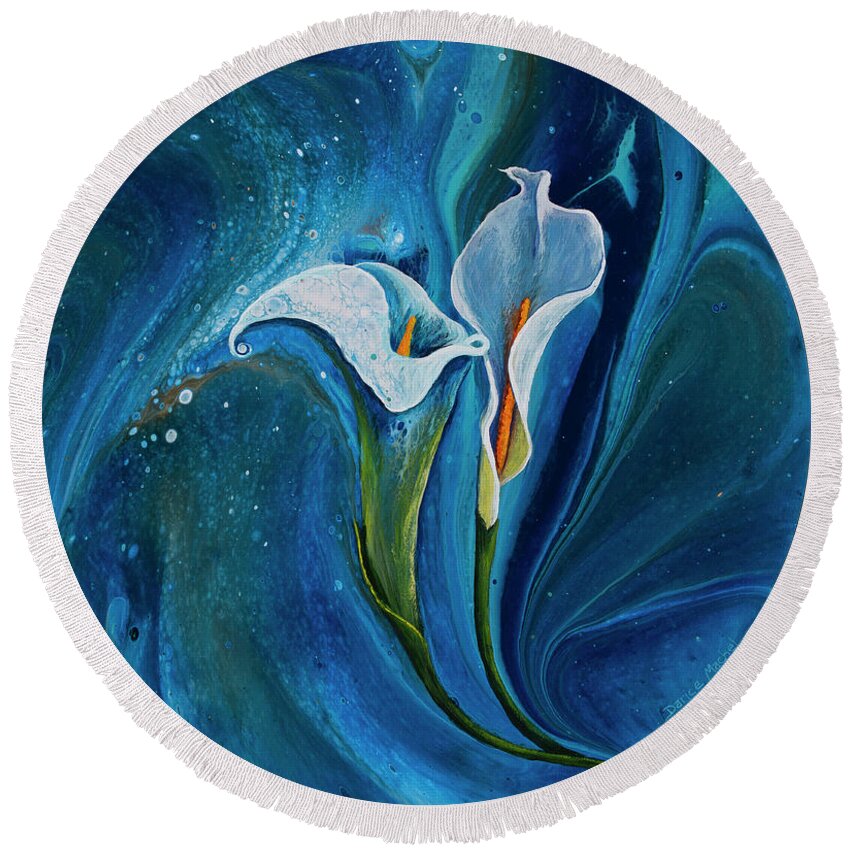 Calla Lily Round Beach Towel featuring the painting Calla Lily by Darice Machel McGuire