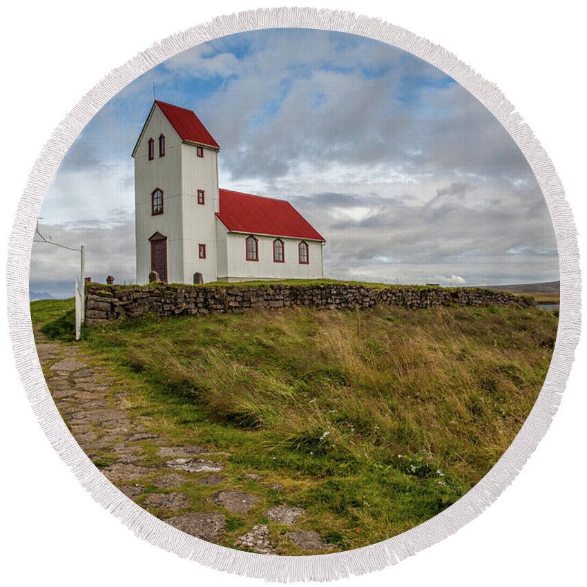 Church Round Beach Towel featuring the photograph Chapel of Iceland by David Letts