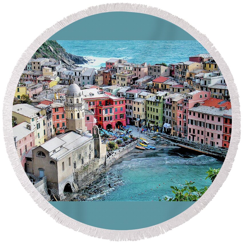 Italy Round Beach Towel featuring the photograph Cinque Terre, Italy by Leslie Struxness