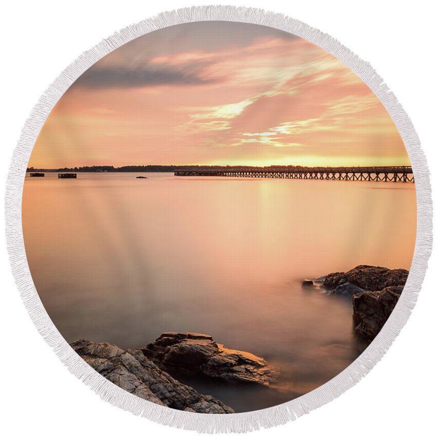 Amazing New England Artworks Round Beach Towel featuring the photograph Days End Daydream by Jeff Sinon