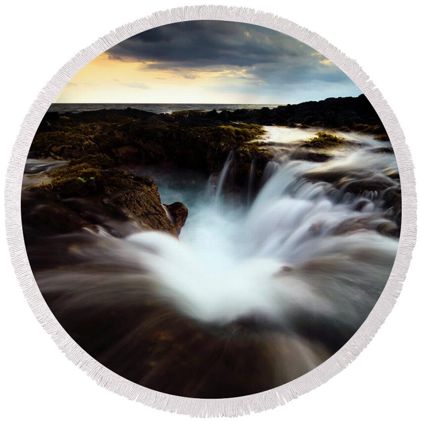 Kona Round Beach Towel featuring the photograph Dramatic Blow Hole by Christopher Johnson