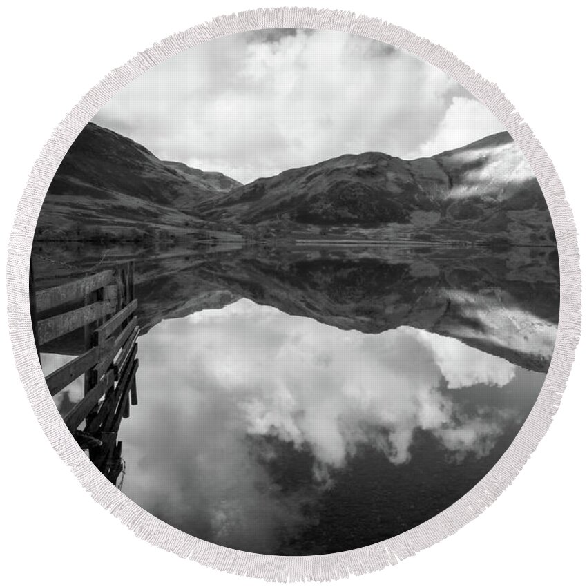 Crummock Round Beach Towel featuring the photograph Early Morning on Crummock Water 3 by Roy Pedersen