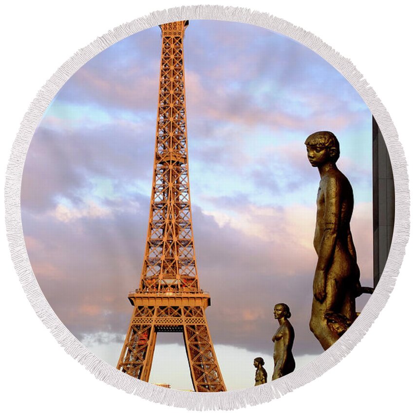 Photography Round Beach Towel featuring the photograph Eiffel Tower At Sunset by Jeffrey PERKINS