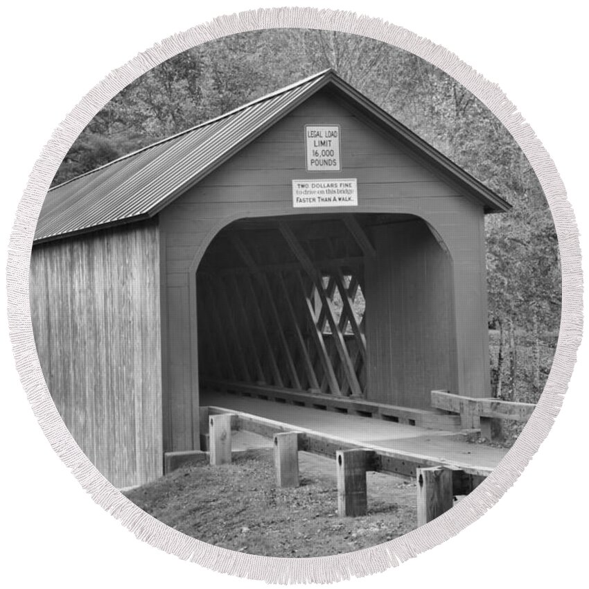 Green River Covered Bridge Round Beach Towel featuring the photograph Entrance To The Green River Covered Bridge Black And White by Adam Jewell