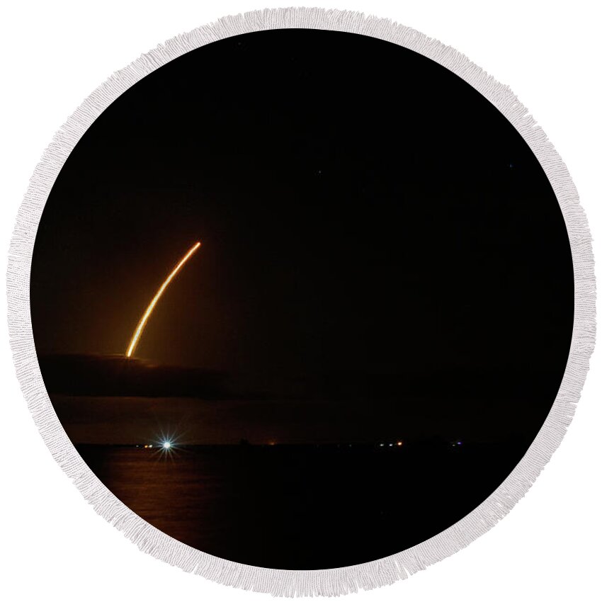 Rocket Round Beach Towel featuring the photograph Falcon 9 Satelite Launch by Les Greenwood