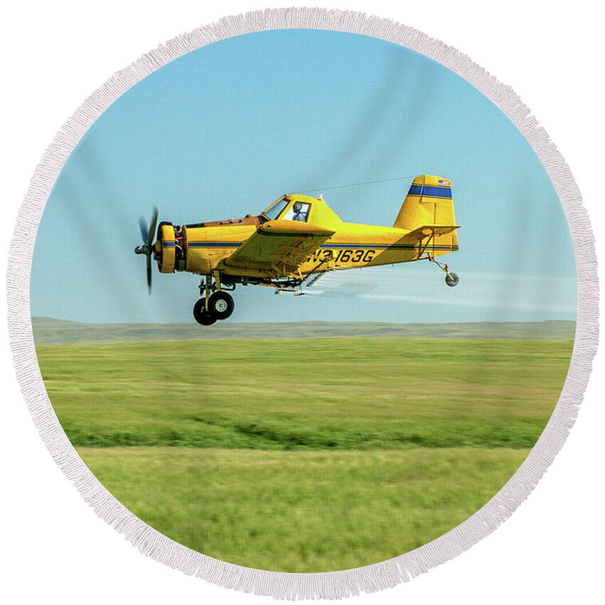 Crop Duster Round Beach Towel featuring the photograph Fly By by Todd Klassy