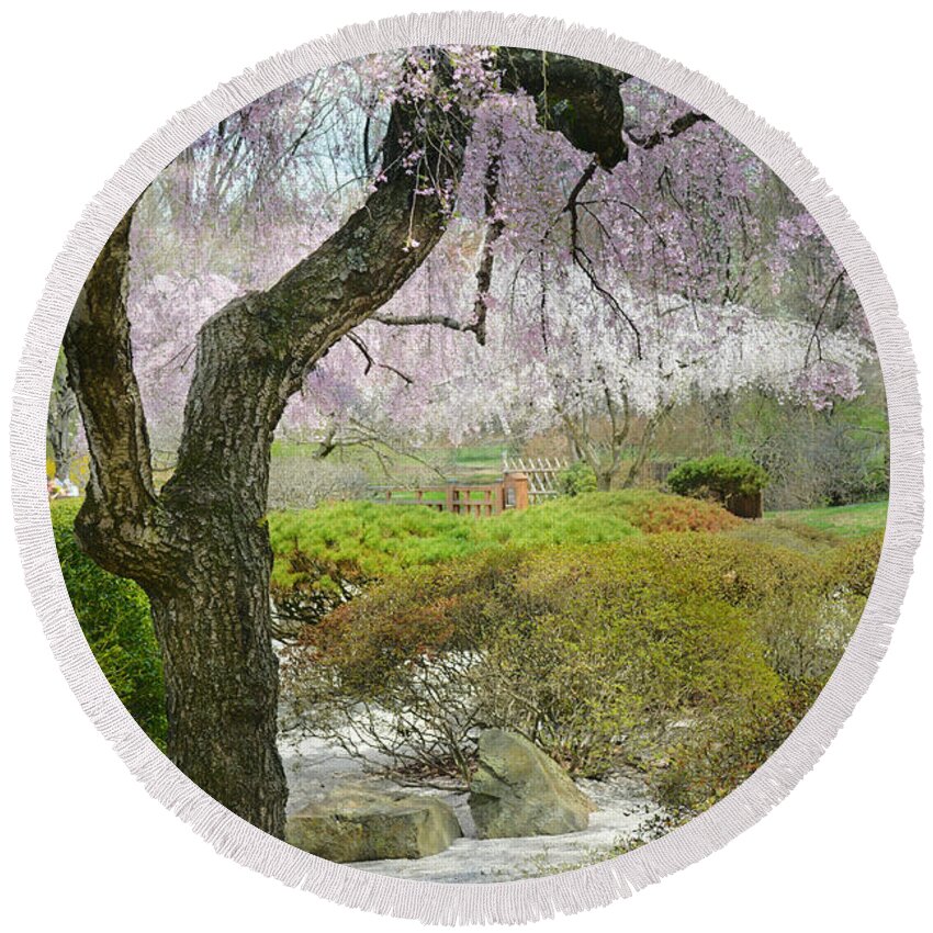 Tress Round Beach Towel featuring the photograph Garden Scene by Marty Koch