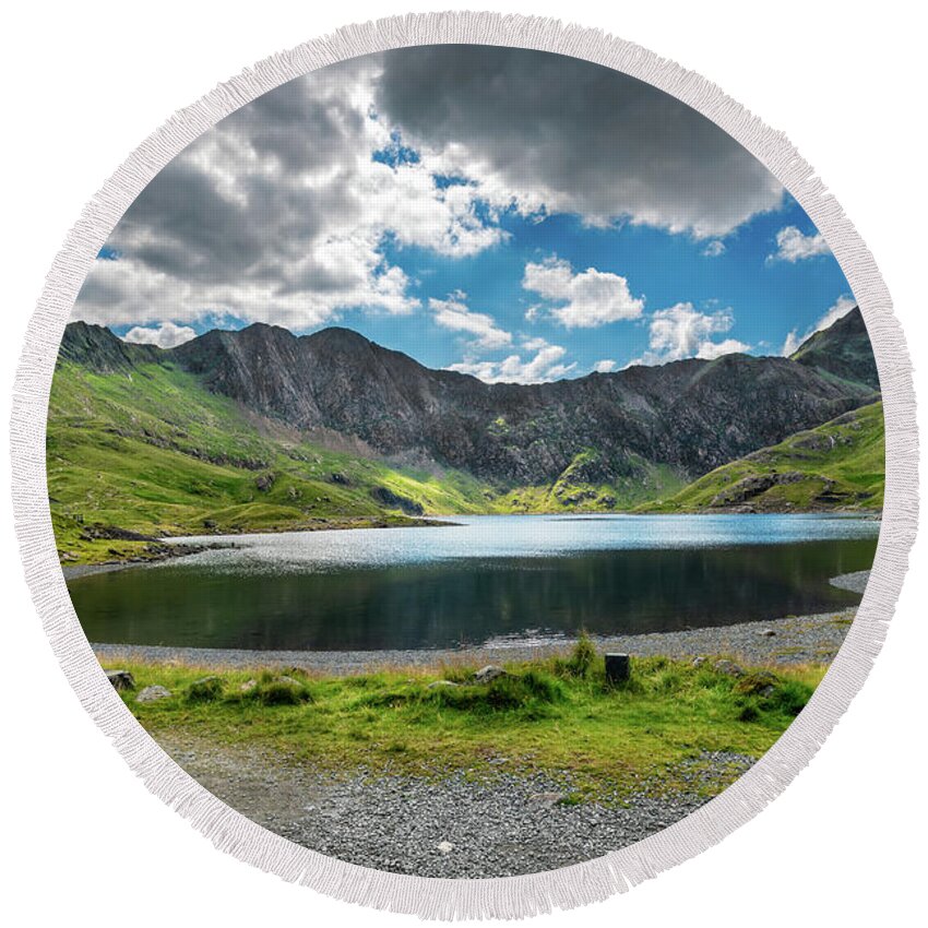 Llyn Glaslyn Round Beach Towel featuring the photograph Glaslyn Lake and Snowdon Mountain by Adrian Evans