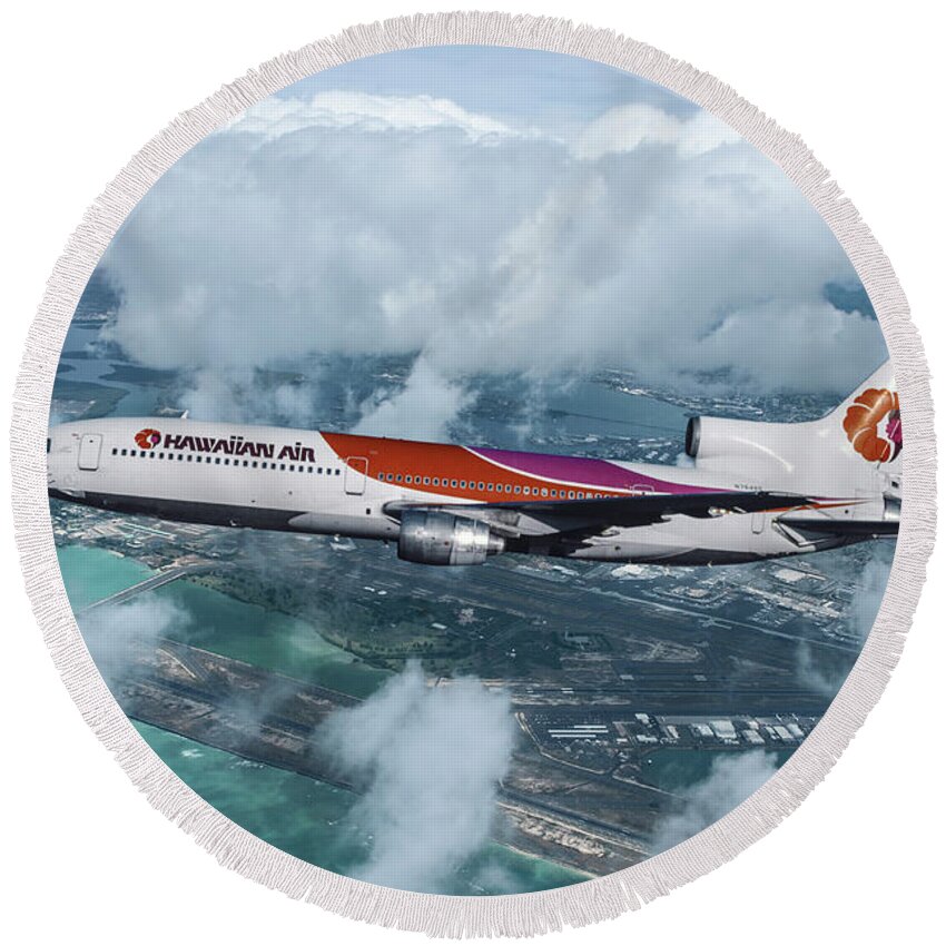 Hawaiian Airlines Round Beach Towel featuring the mixed media Hawaiian Airlines L-1011 TriStar by Erik Simonsen