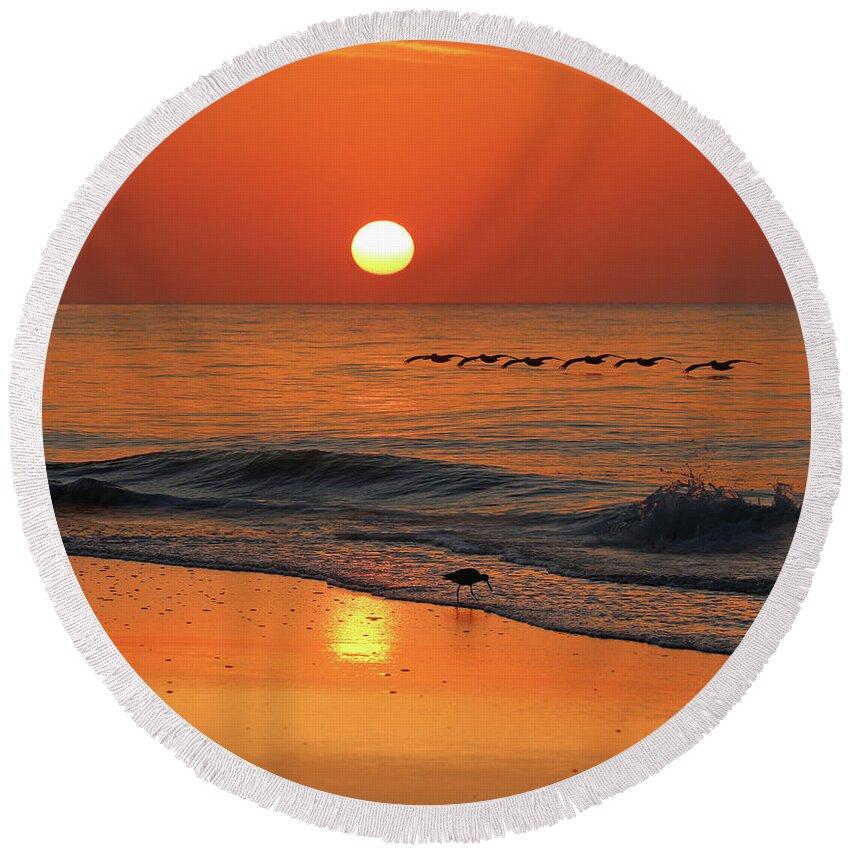 Sunrise Round Beach Towel featuring the photograph Hilton Head Sunrise 8100 8129 by Jack Schultz