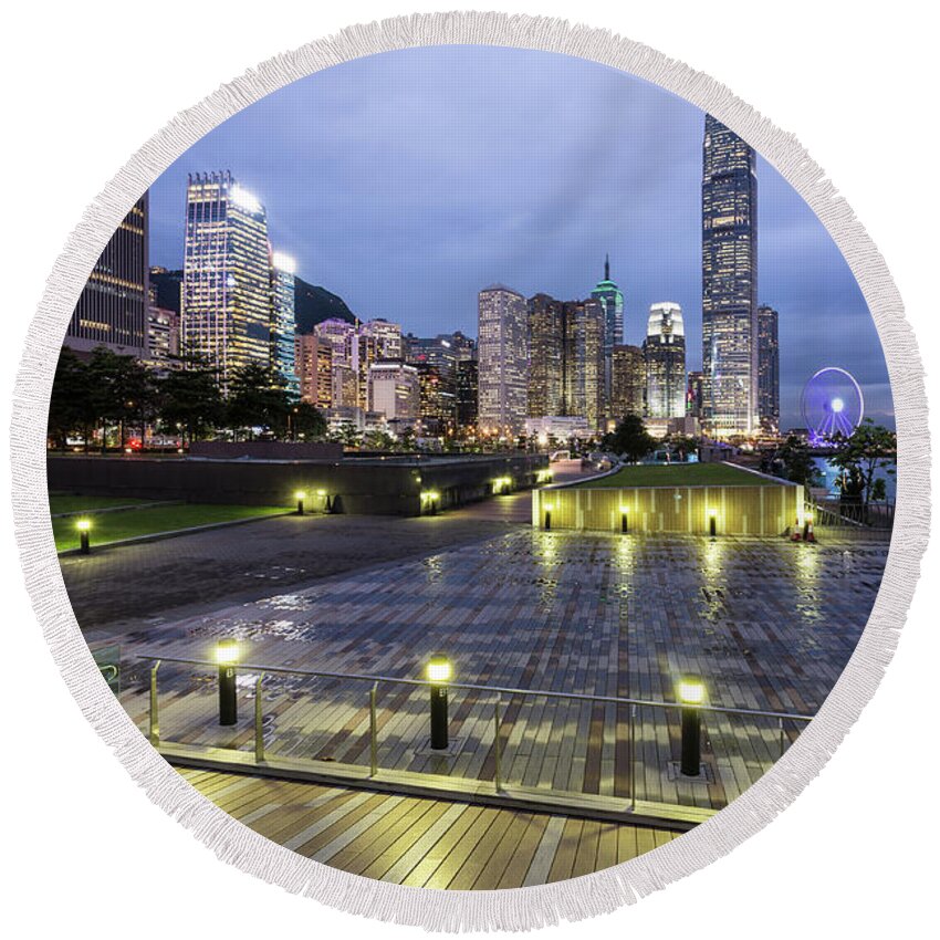 China Round Beach Towel featuring the photograph Hong Kong twilight by Didier Marti