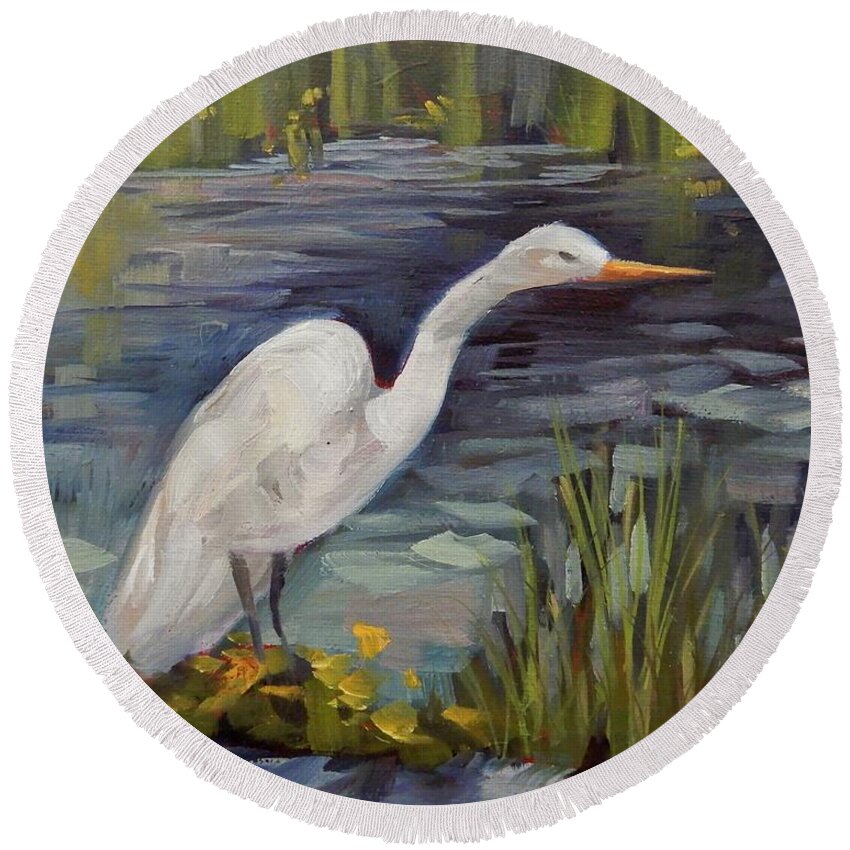 Egret Round Beach Towel featuring the painting Hunter in the Shallows by K M Pawelec