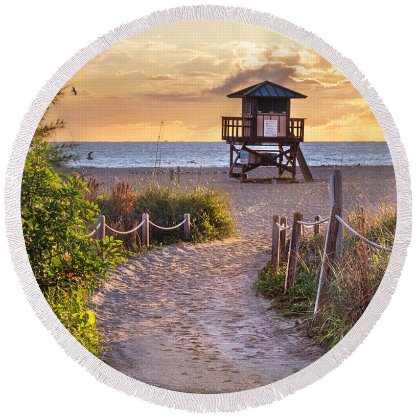 Birds Round Beach Towel featuring the photograph In an Island Kind of Mood by Debra and Dave Vanderlaan