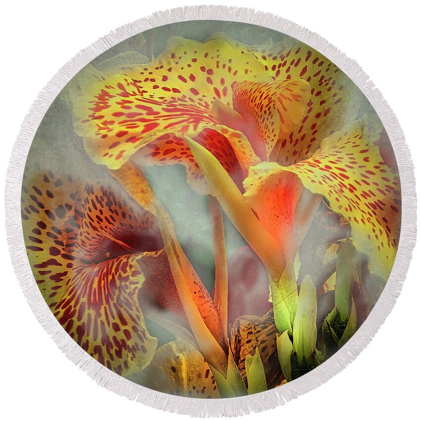 Lily Round Beach Towel featuring the photograph Lily In The Fog by Barry Weiss