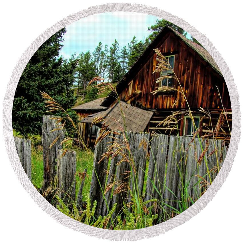Cabin Round Beach Towel featuring the photograph LIttle Cabin Black Hills by Cathy Anderson